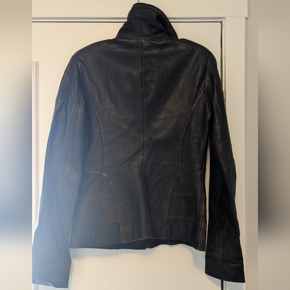 Danier Soft Distressed Leather Jacket - Picture 4 of 11